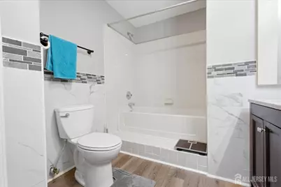 5 Ardsley Square, Sayreville, NJ 08859 - Photo 24