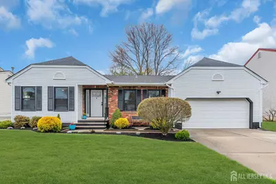 3 Lynn Court, North Brunswick Township, NJ 08902 - Photo 2