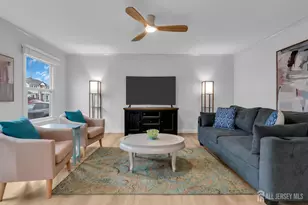 3 Lynn Ct, North Brunswick Township, NJ 08902 - Photo 8