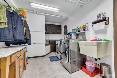 33 Mary Ellen Drive, Edison, NJ 08820 - Photo 28