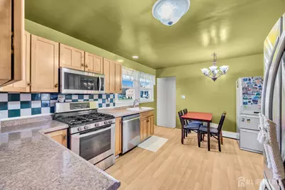 33 Mary Ellen Drive, Edison, NJ 08820 - Photo 10