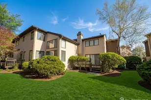 537 Sayre Dr, Plainsboro Township, NJ 08540 - Photo 2