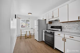 22 Lake Ave, East Brunswick Township, NJ 08816 - Photo 6