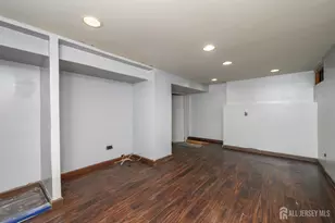 212 Echo Ave, Edison, NJ 08837 - Photo 32