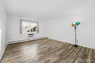 128 Cricket Ln, Woodbridge Township, NJ 07095 - Photo 16