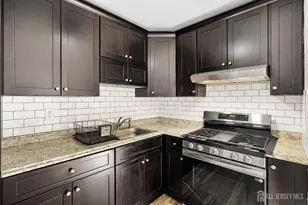 128 Cricket Ln, Woodbridge Township, NJ 07095 - Photo 12