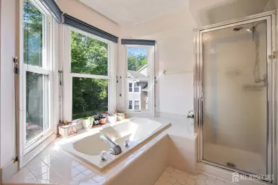 112 Lloyd Court, East Brunswick Township, NJ 08816 - Photo 20