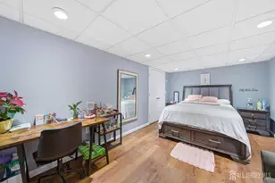 [Address not provided], Woodbridge Township, NJ 07095 - Photo 34
