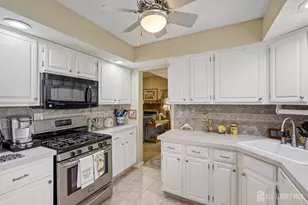 124 Magee Ct, East Brunswick Township, NJ 08816 - Photo 10