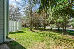 124 Magee Ct, East Brunswick Township, NJ 08816 - Photo 26