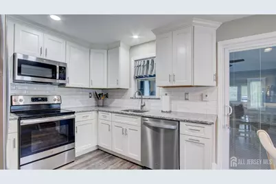 56-A Essex Road, Monroe Township, NJ 08831 - Photo 4