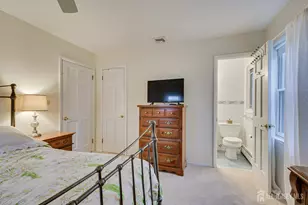8 Adelphi Ct, Edison, NJ 08837 - Photo 22
