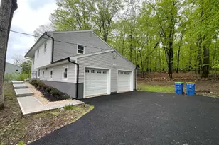 962 Brown Rd, Bridgewater, NJ 08807 - Photo 2