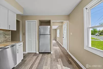 49 Louis Avenue, Middlesex, NJ 08846 - Photo 6