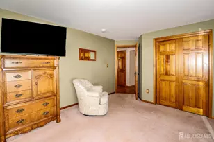 26 W Cliff Rd, Colonia, NJ 07067 - Photo 20