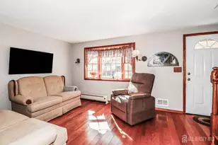 26 W Cliff Rd, Colonia, NJ 07067 - Photo 6