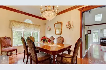 1 Kingston Court, Monroe Township, NJ 08831 - Photo 10