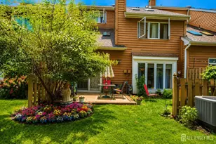73 Chatsworth Ct, Edison, NJ 08820 - Photo 34