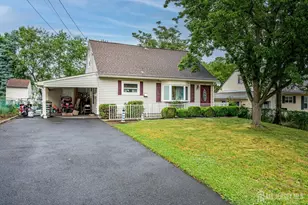 29 Kendall Dr, Sayreville, NJ 08859 - Photo 2