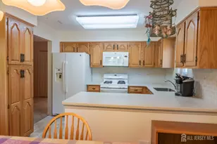 21 Rutland Ln, Monroe Township, NJ 08831 - Photo 20