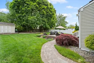 31 Middle Hill Rd, Middlesex, NJ 07067 - Photo 6
