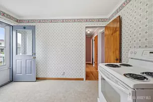 221 W Prospect St, South Bound Brook, NJ 08880 - Photo 12