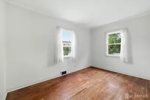 221 W Prospect St, South Bound Brook, NJ 08880 - Photo 16