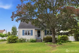 221 W Prospect St, South Bound Brook, NJ 08880 - Photo 2