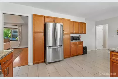 16 Cutter Avenue, Edison, NJ 08820 - Photo 6