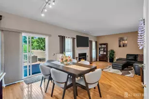 10 Beacon Pl, Old Bridge Township, NJ 08857 - Photo 20