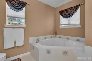10 Beacon Pl, Old Bridge Township, NJ 08857 - Photo 46