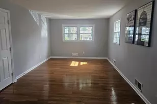 19 Washington Pl, Metuchen, NJ 08840 - Photo 12