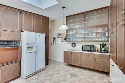 9 Clive Hills Road, Edison, NJ 08820 - Photo 18