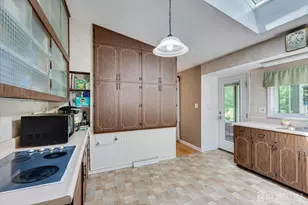 9 Clive Hills Rd, Edison, NJ 08820 - Photo 20