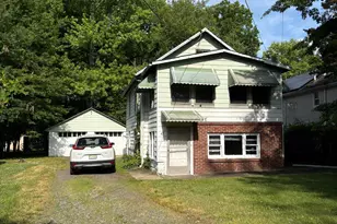 42 Revere Blvd, Edison, NJ 08820 - Photo 2