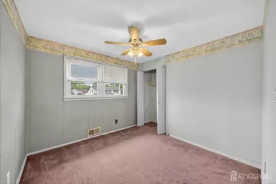 95 Pine Street, Iselin, NJ 08830 - Photo 20