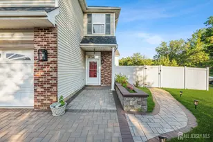 41 Tall Oaks Ct, Old Bridge Township, NJ 08857 - Photo 4