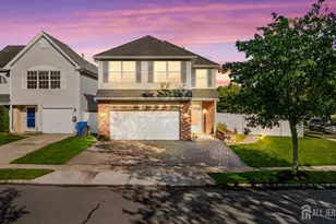 41 Tall Oaks Ct, Old Bridge Township, NJ 08857 - Photo 2