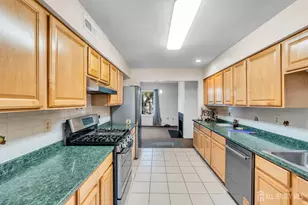 168 Thoreau Dr, Plainsboro Township, NJ 08536 - Photo 10