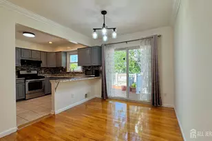 19 Library Pl, Edison, NJ 08820 - Photo 6