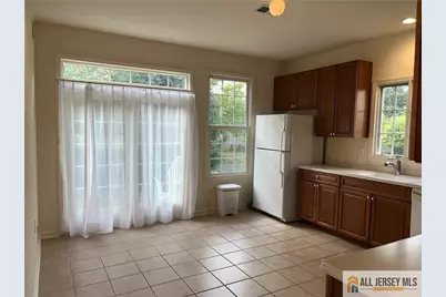 99 Saratoga Court, Franklin Township, NJ 08873 - Photo 6