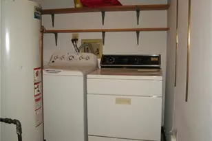 152 Darwin Ln, North Brunswick Township, NJ 08902 - Photo 14