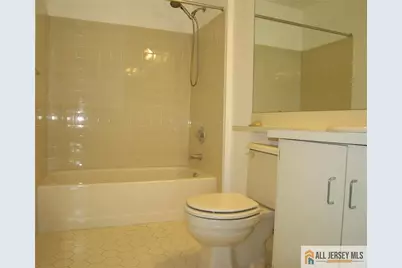 152 Darwin Lane, North Brunswick Township, NJ 08902 - Photo 12