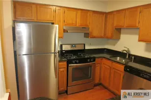 1123 Waterford Dr, Edison, NJ 08817 - Photo 2