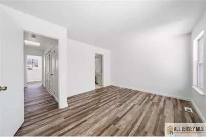 303 Maplecrest Road, Edison, NJ 08820 - Photo 28