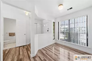 303 Maplecrest Rd, Edison, NJ 08820 - Photo 6