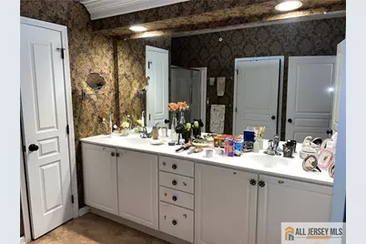 5211 Chesterwood Way, Franklin Township, NJ 08873 - Photo 10