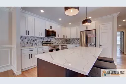 16 Alexander Hamilton Court #B, Monroe Township, NJ 08831 - Photo 2