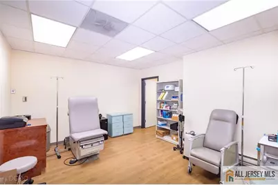 2 State Route 27 Highway #100, Edison, NJ 08820 - Photo 6