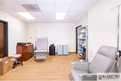 2 State Route 27 Highway #100, Edison, NJ 08820 - Photo 10